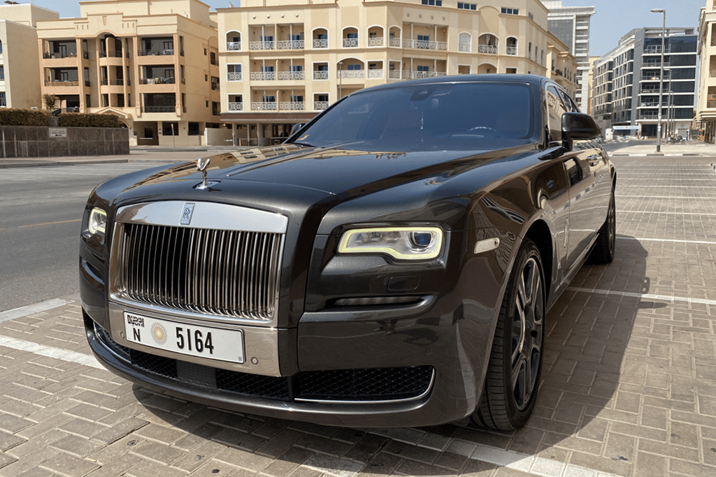 Rolls Royce Ghost Chauffeur Dubai  Best Price 2023