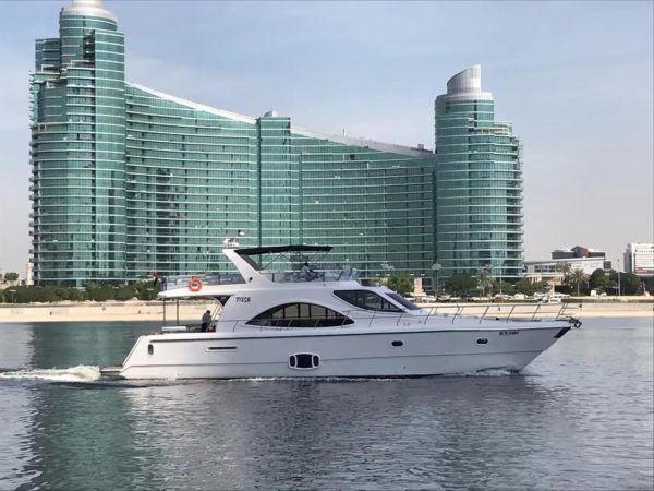 75ft Luxury Yacht - Image 5