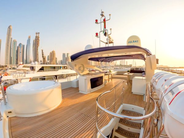 110ft Jacuzzi Yacht - Image 10