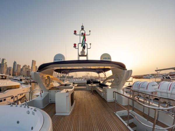 110ft Jacuzzi Yacht - Image 3
