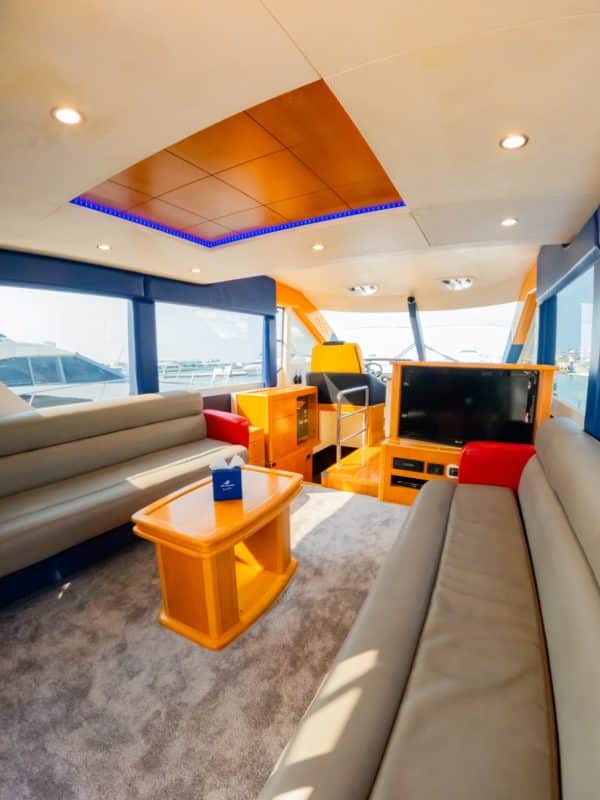 63ft Luxury Yacht - Image 9