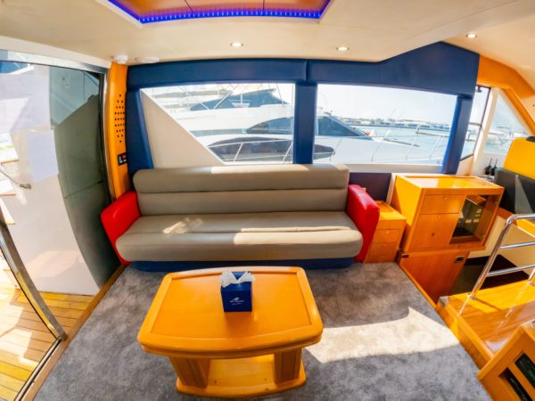 63ft Luxury Yacht - Image 10