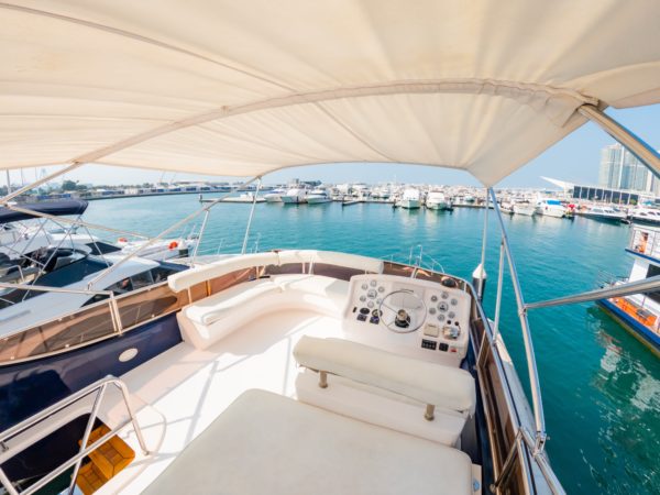 63ft Luxury Yacht - Image 19